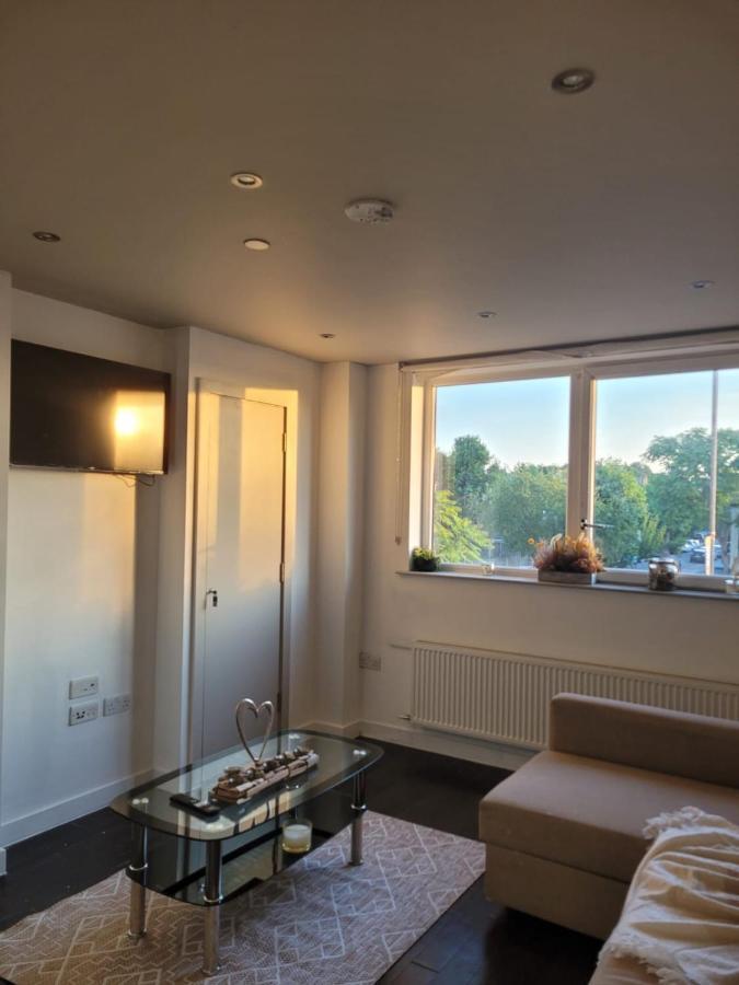 Amazing London 1 Bedroom Flat In Astral House As18 Norbury  外观 照片