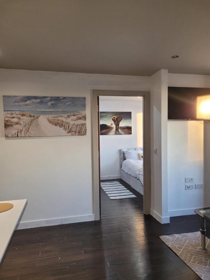 Amazing London 1 Bedroom Flat In Astral House As18 Norbury  外观 照片