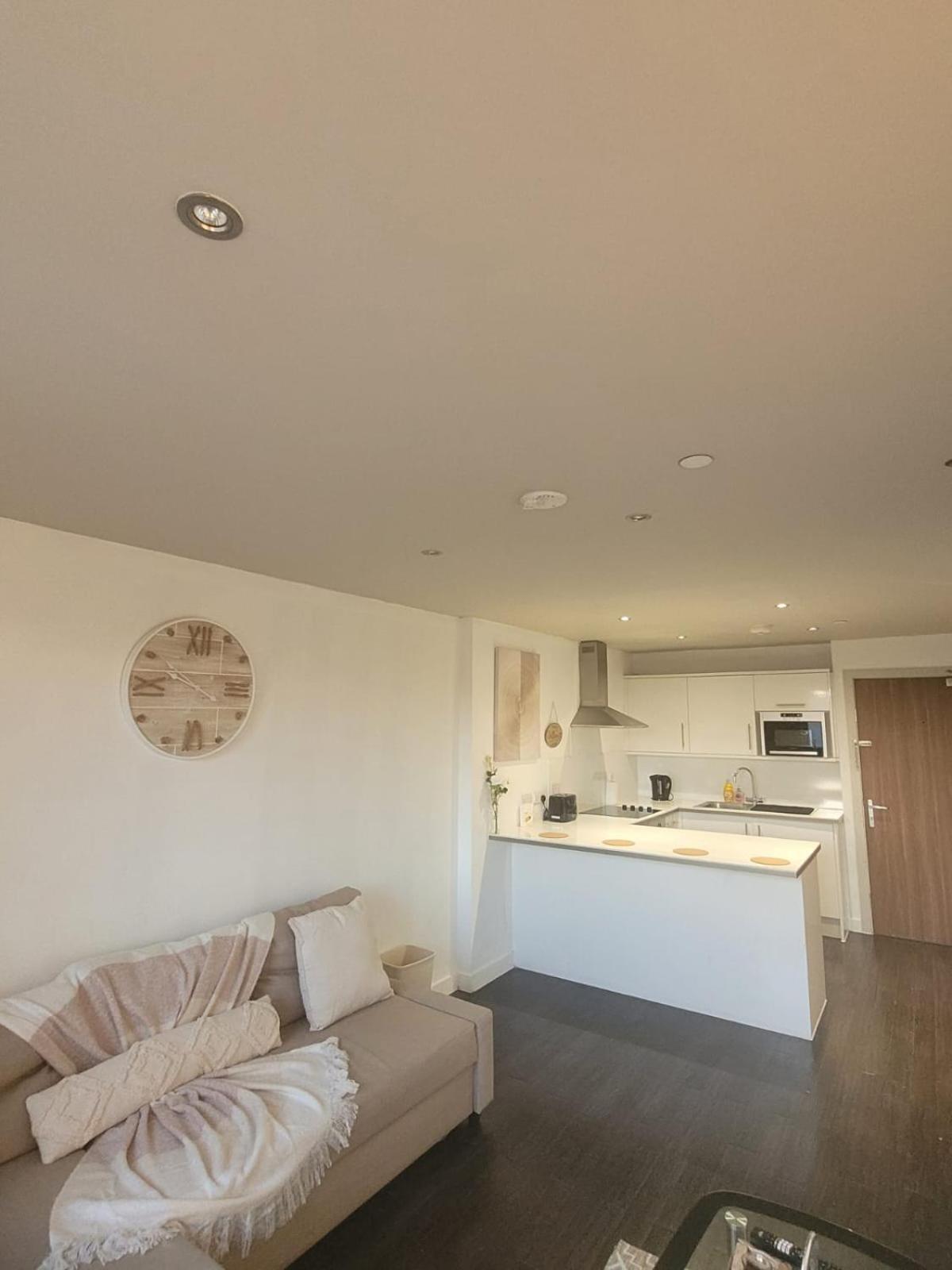 Amazing London 1 Bedroom Flat In Astral House As18 Norbury  外观 照片