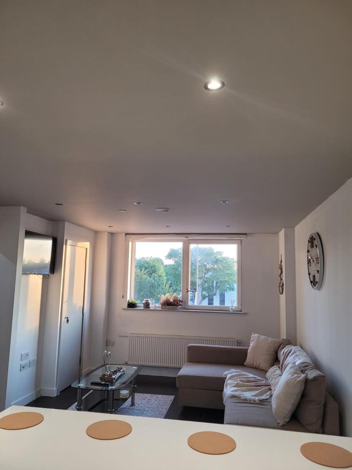 Amazing London 1 Bedroom Flat In Astral House As18 Norbury  外观 照片